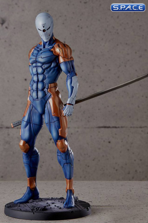 Gray sales fox figure