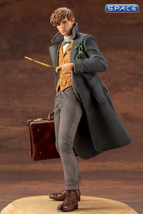 1/10 Scale Newt Scamander ARTFX+ Statue (Fantastic Beasts: The Crimes of Grindelwald)