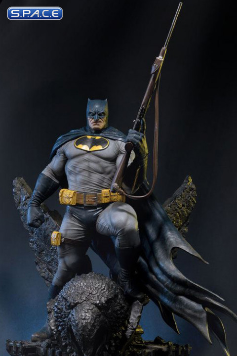 1/3 Scale Batman Museum Masterline Statue (Dark Knight III: The Master Race)