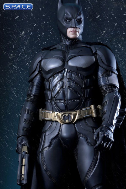 1/3 Scale Batman Museum Masterline Statue (Batman - The Dark Knight Rises)