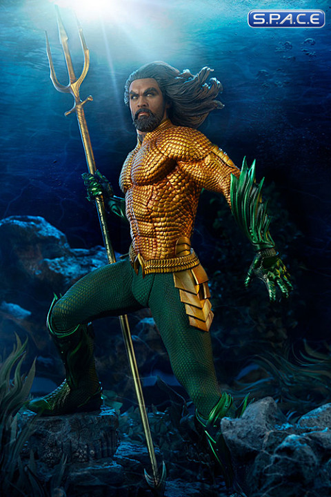 Aquaman Premium Format Figure (Aquaman)