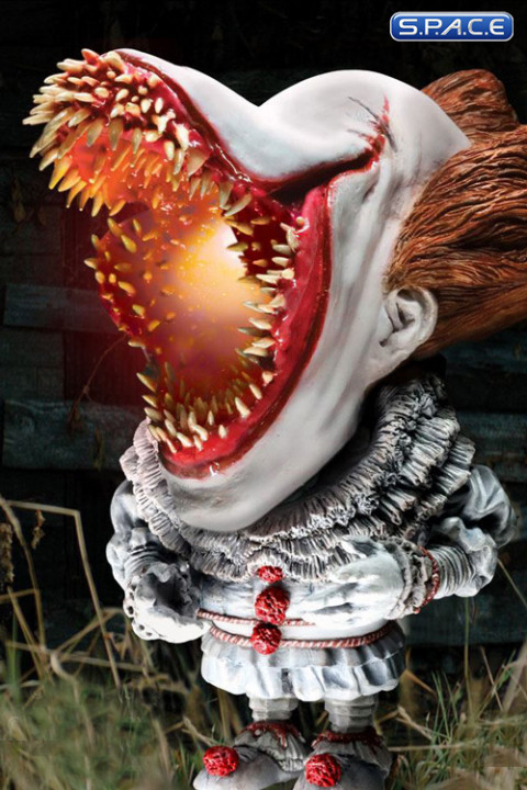 2017 Light-Up Open Mouth Pennywise Deformed Real Series Vinyl Statue (Stephen Kings It)