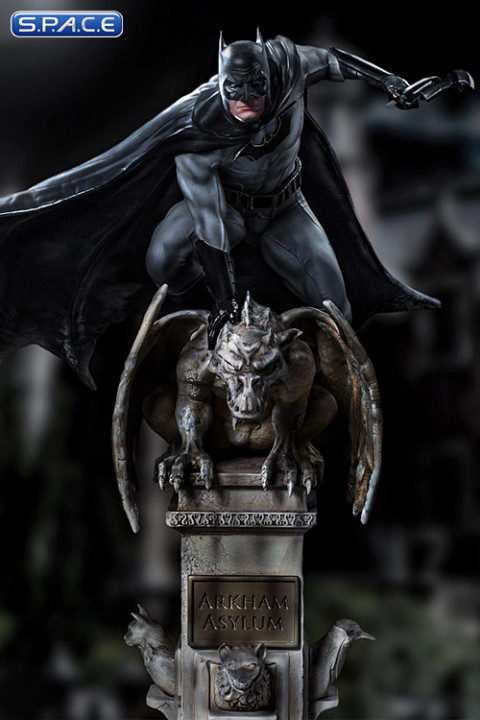 1/10 Scale Batman Deluxe Art Scale Statue (DC Comics)