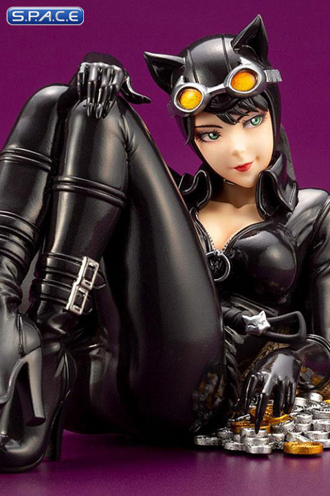 1/7 Scale Catwoman Returns Bishoujo PVC Statue (DC Comics)