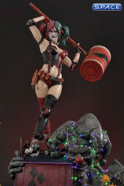 1/3 Scale Harley Quinn Museum Masterline Statue (DC Comics)