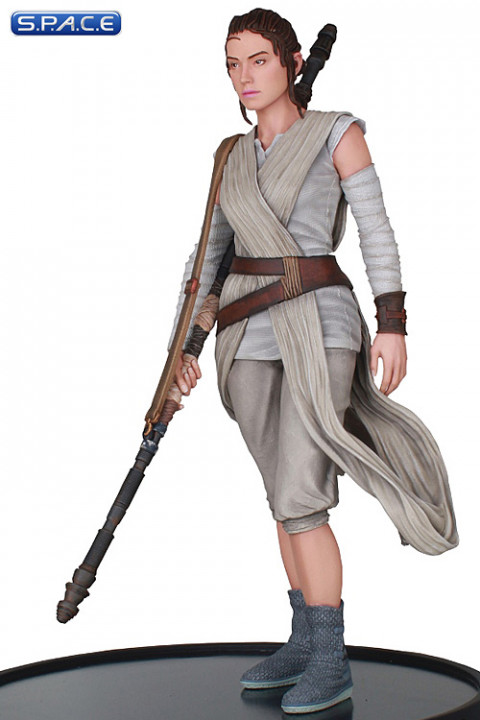 Rey Movie Milestones Statue (Star Wars - The Force Awakens)