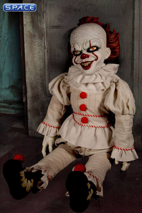 2017 Pennywise Roto Plush Doll (Stephen Kings It)