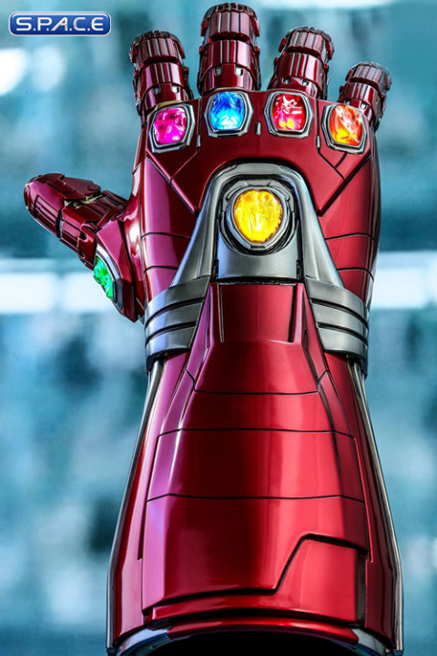 1:1 Nano Gauntlet Life-Size Masterpiece (Avengers: Endgame)