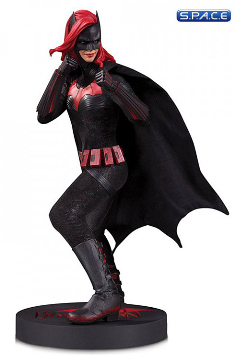 Batwoman Statue (Batwoman)