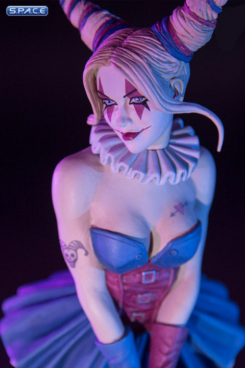 Harley Quinn Statue by Enrico Marini (DC Designer Series)