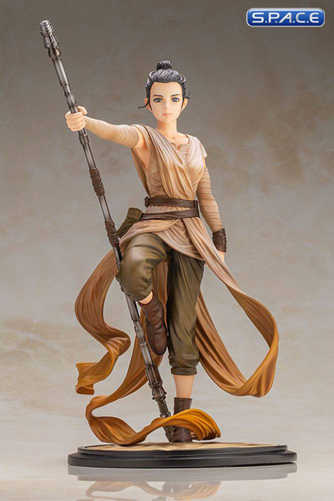 1/7 Scale Rey Descendant of Light ARTFX Statue (Star Wars: The Force Awakens)