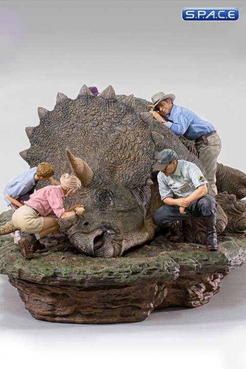 1/10 Scale Triceratops Deluxe Art Scale Diorama (Jurassic Park)