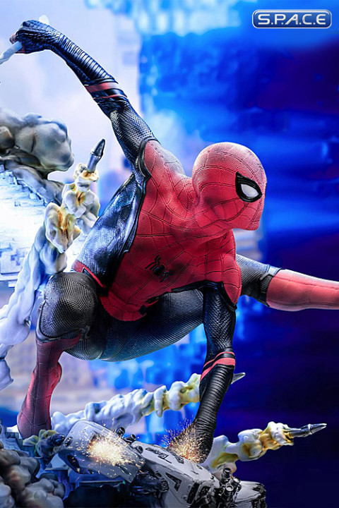 1/4 Scale Spider-Man Legacy Replica Statue (Spider-Man: Far From Home)