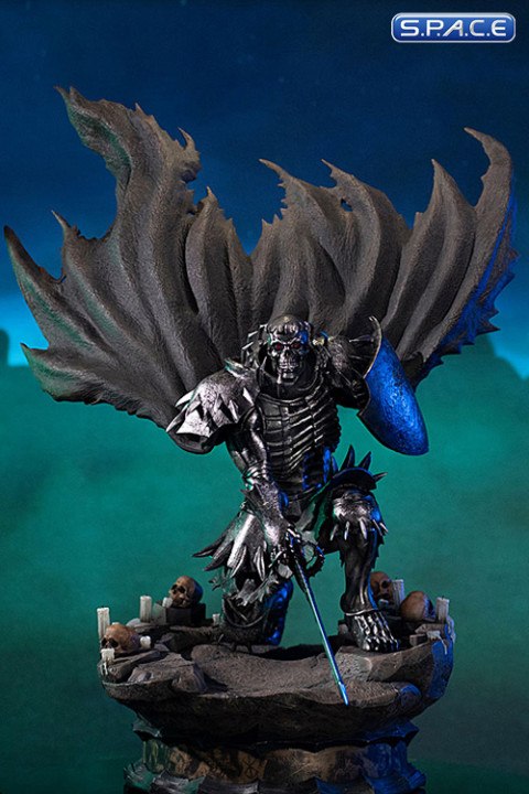 Skull Knight Statue (Berserk)