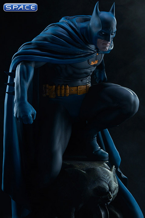 Batman Premium Format Figure (DC Comics)