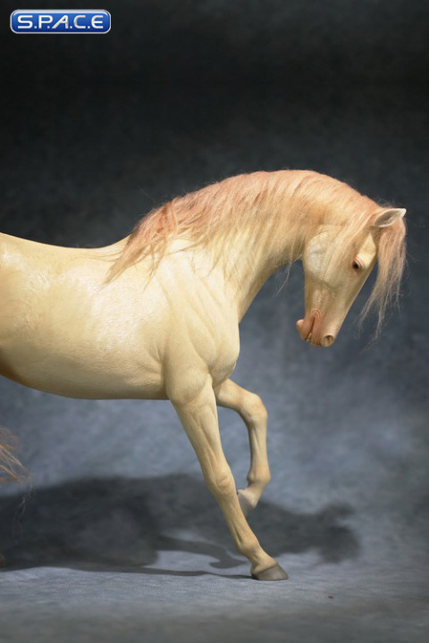 1/6 Scale Akhal Teke Horse (palomino)