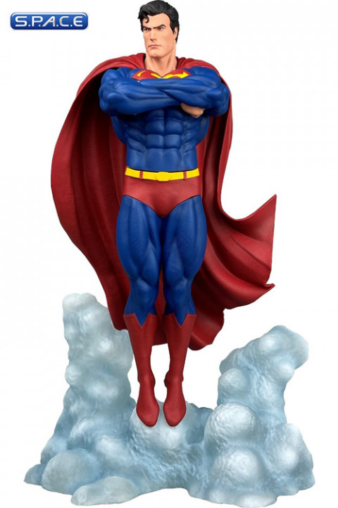 Superman Ascendant DC Comic Gallery PVC Statue (DC Comics)