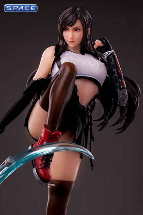 1/6 Scale Tifa Lockheart Statue