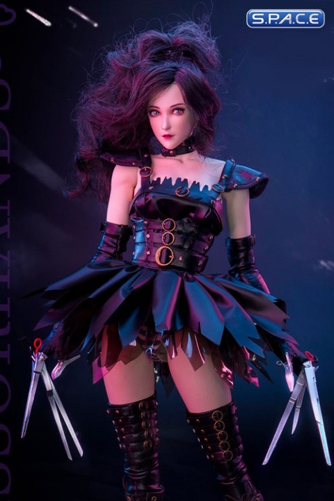 1/6 Scale Miss Scissorhands