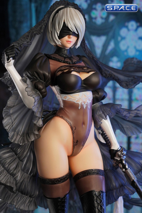 Female Android Statue - black Version