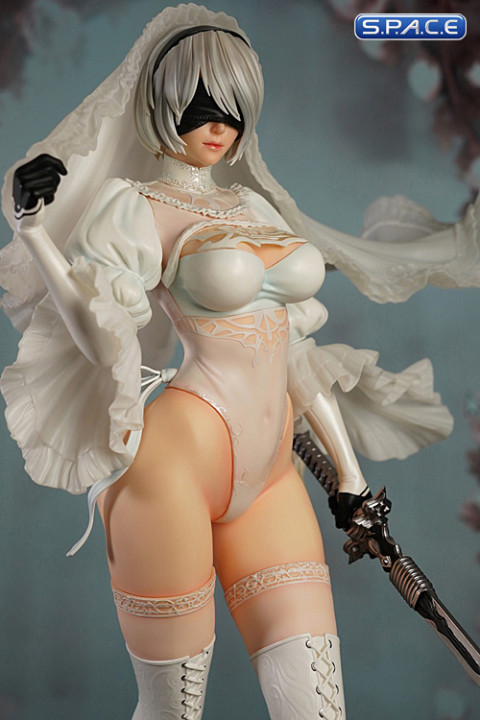 Female Android Statue - white Version