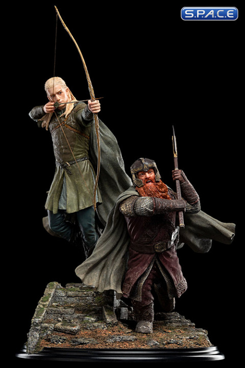 Legolas & Gimli at Amon Hen Statue (Lord of the Rings)