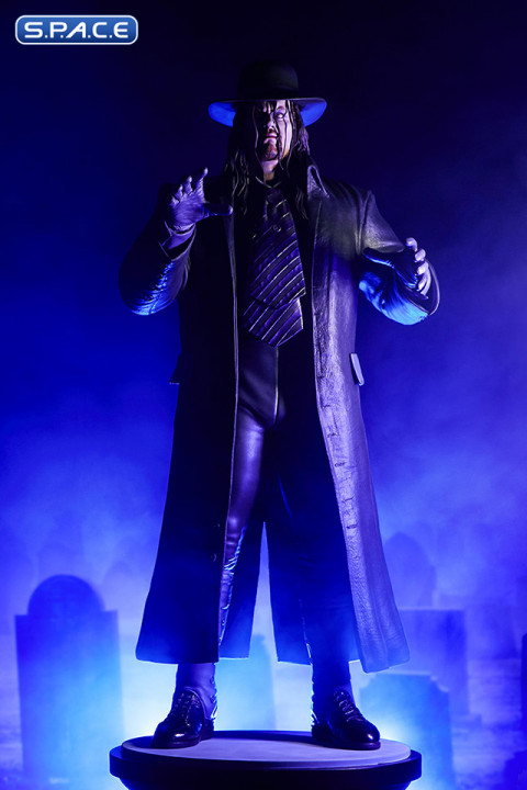 The Undertaker Summer Slam 94 Statue (WWE)