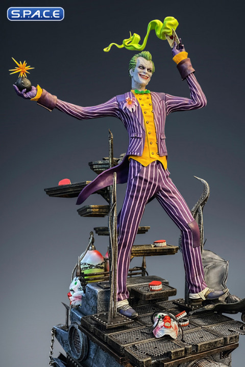 The Joker Statue (Batman: Arkham Asylum)