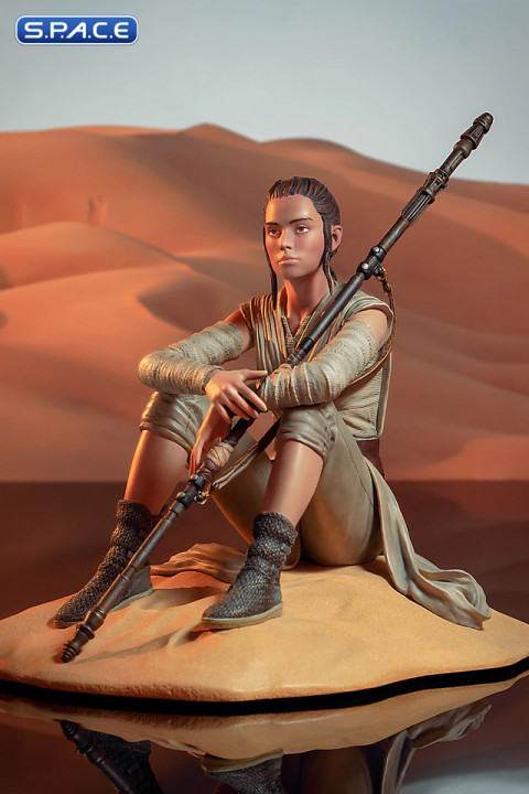 Rey Dreamer Premier Collection Statue (Star Wars - The Force Awakens)