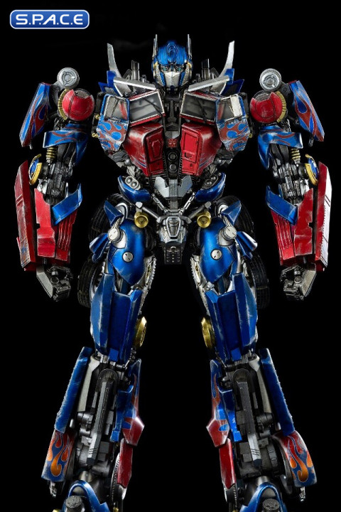 Optimus Prime DLX Scale Collectible Figure (Transformers: Revenge of the Fallen)