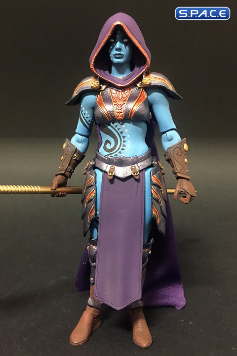 Azza Spiritbender (Mythic Legions)