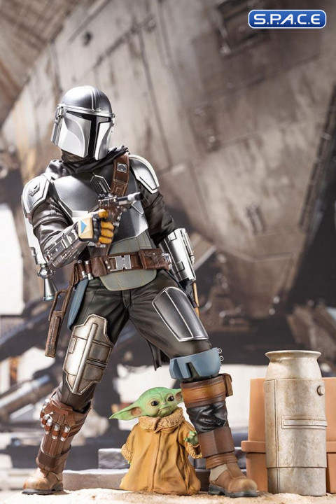 1/7 Scale The Mandalorian & The Child ARTFX Statue (The Mandalorian)