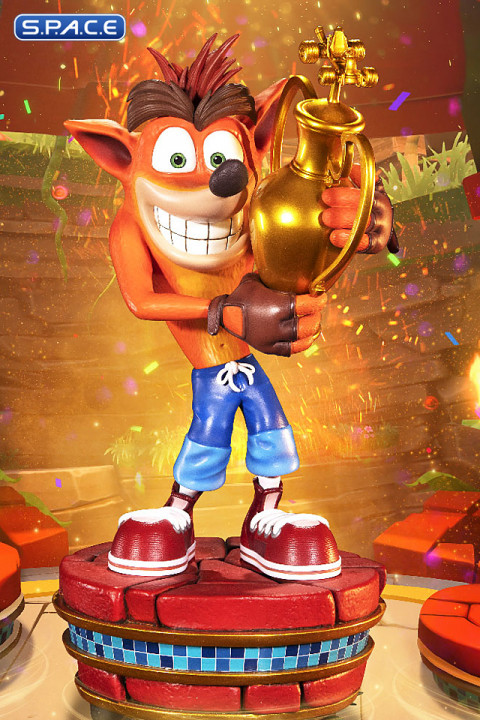 Crash Winner Statue (Crash Team Racing Nitro Fueled)