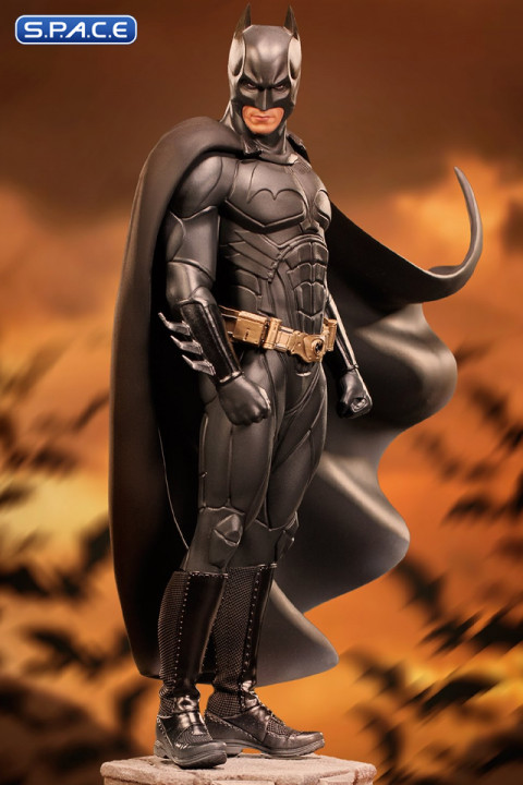 1/10 Scale Batman Deluxe Art Scale Statue - 2020 Event Exclusive (Batman Begins)