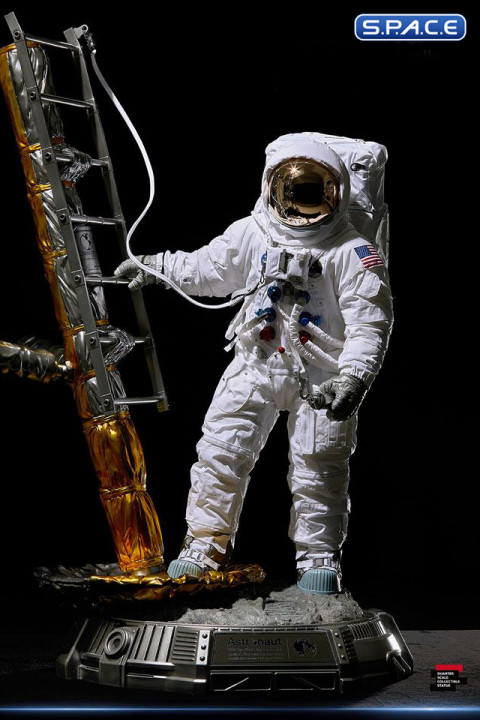 1/4 Scale Apollo 11 LM-5 A7L Astronaut Statue