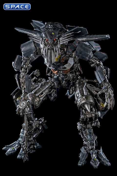 Jetfire DLX Scale Collectible Figure (Transformers: Revenge of the Fallen)