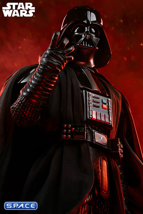 Darth Vader Premium Format Figure (Star Wars)