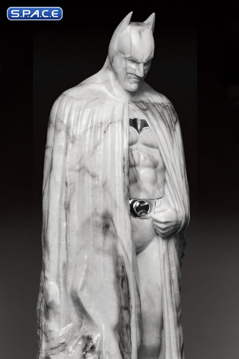 The Dark Knight Memorial Batman Master Craft Statue - Special Edition (Batman - The Dark Knight Rises)