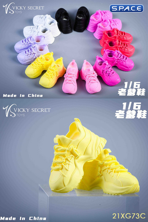 1/6 Scale female Sneaker (yellow)