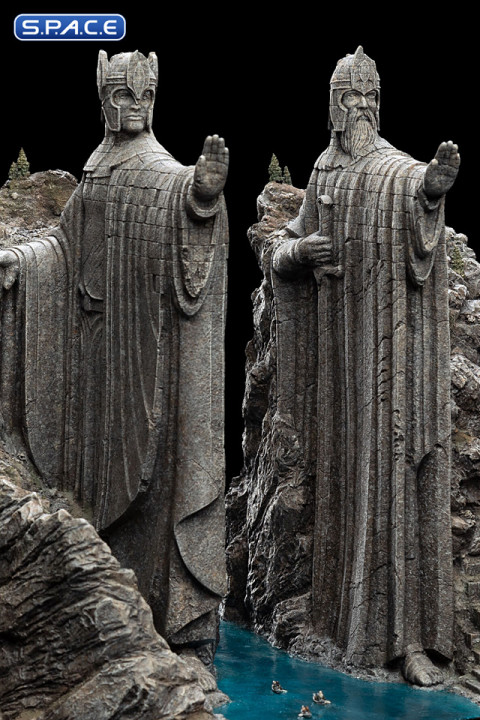 The Argonath Environment (Lord of the Rings)