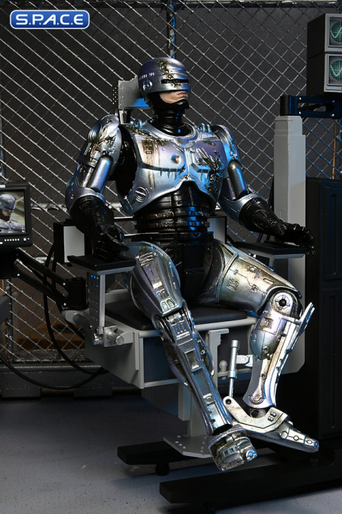 Neca Robocop Ultimate Battle Damaged Robocop With Chair A