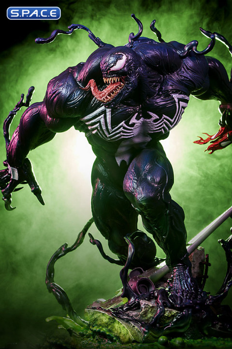 Venom Premium Format Figure (Marvel)