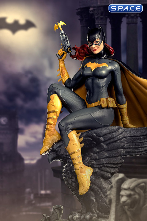 1/10 Scale Batgirl Deluxe Art Scale Statue (DC Comics)