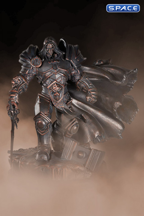 Arthas Statue (Warcraft III)
