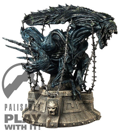 Captive Alien Queen Bust (Alien vs. Predator)