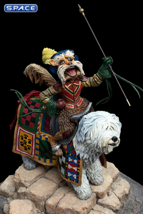 Sir Didymus & Ambrosius Statue (Labyrinth)