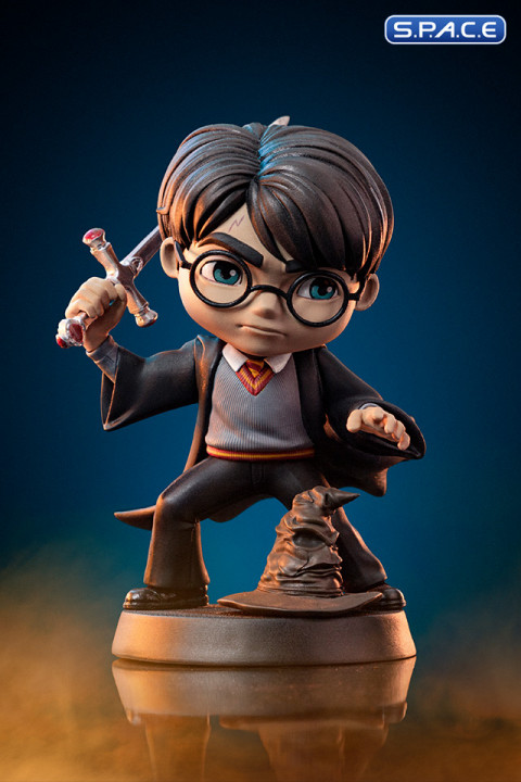 Harry Potter with Sword of Gryffindor MiniCo. Vinyl Figure (Harry Potter)