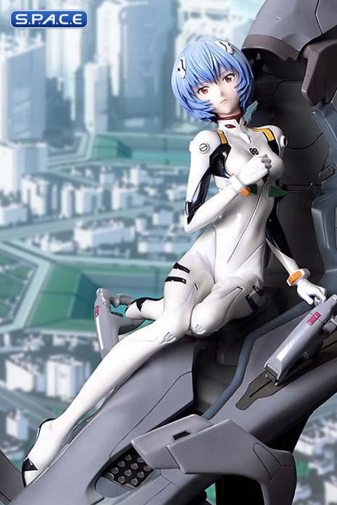 1/4 Scale Rei Ayanami Entry Plug Interior Ultimate Premium Masterline Statue - Bonus Version (Rebuild of Evangelion)