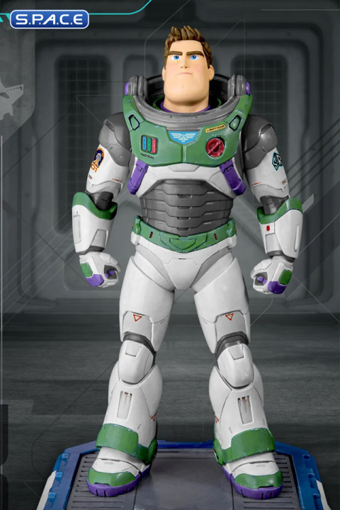 Buzz Lightyear Master Craft Statue (Lightyear)