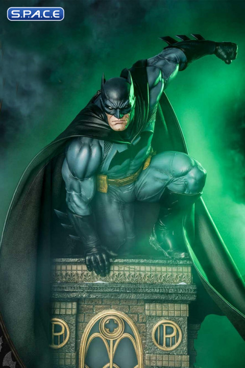 1/3 Scale Batman Triumphant Concept by Jason Fabok Museum Masterline Statue - Bonus Version (DC Comics)